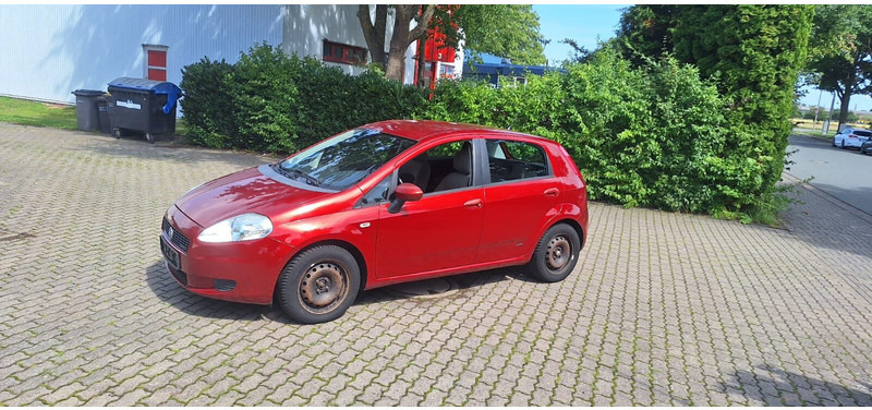 Fiat Punto - PKW: das Bild 4 Fiat Punto - PKW: das Bild 4