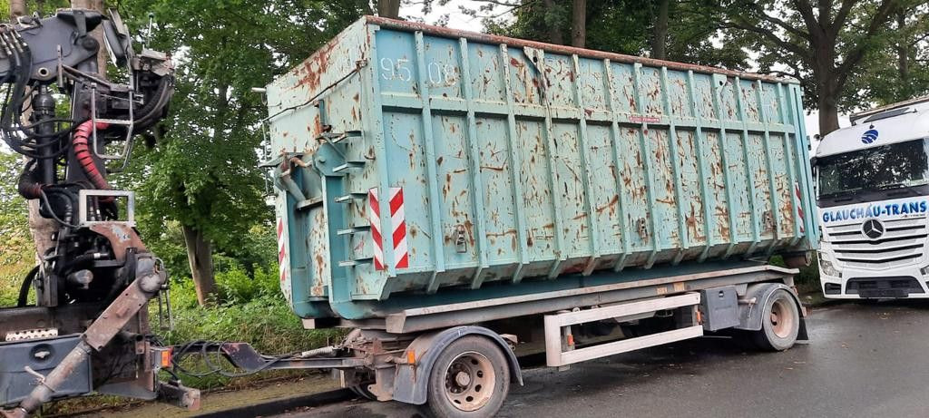 Hüffermann HAR 1870 ohne container - Abrollanhänger/ Absetzanhänger: das Bild 3 Hüffermann HAR 1870 ohne container - Abrollanhänger/ Absetzanhänger: das Bild 3
