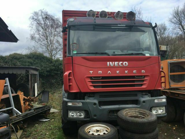 Iveco AD260T450PS 6x4 Blatt Blatt (E:5) - Holztransporter, Autokran: das Bild 5 Iveco AD260T450PS 6x4 Blatt Blatt (E:5) - Holztransporter, Autokran: das Bild 5