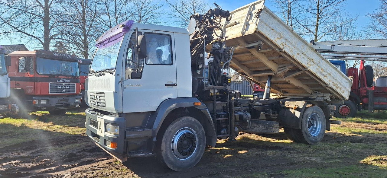 MAN TGM 18.220 4x2 3.S-Kipper mit Kran - Kipper, Autokran: das Bild 2 MAN TGM 18.220 4x2 3.S-Kipper mit Kran - Kipper, Autokran: das Bild 2