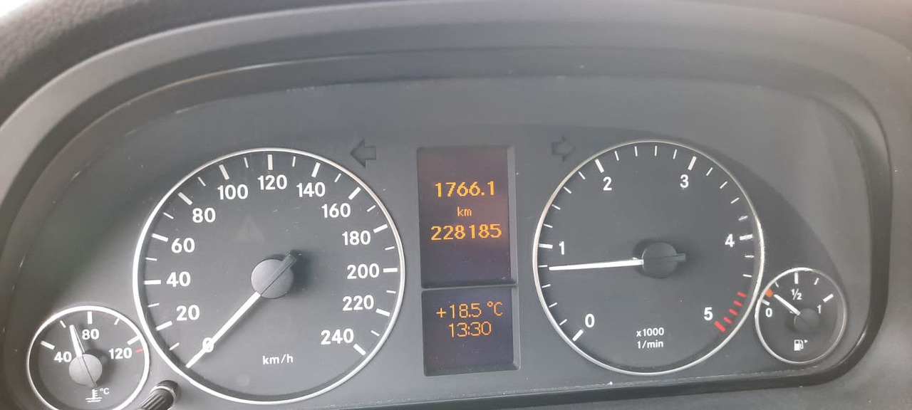 Mercedes-Benz A 180 A 180 CDI AVANTGARDE - Limousine: das Bild 3 Mercedes-Benz A 180 A 180 CDI AVANTGARDE - Limousine: das Bild 3