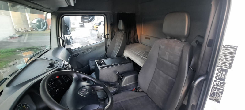 Mercedes-Benz 1824 LS G.Haus/Hochdach Klima - Sattelzugmaschine: das Bild 4 Mercedes-Benz 1824 LS G.Haus/Hochdach Klima - Sattelzugmaschine: das Bild 4