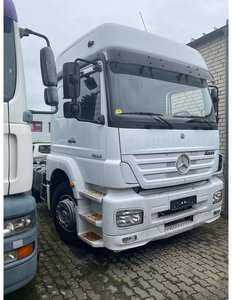 Mercedes-Benz 1833LS G.Haus/Hochdach - Sattelzugmaschine: das Bild 3 Mercedes-Benz 1833LS G.Haus/Hochdach - Sattelzugmaschine: das Bild 3