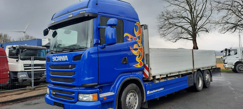 Scania G440 Pritsche 6x2 Kran am Heck vor - Pritsche LKW, Autokran: das Bild 1 Scania G440 Pritsche 6x2 Kran am Heck vor - Pritsche LKW, Autokran: das Bild 1