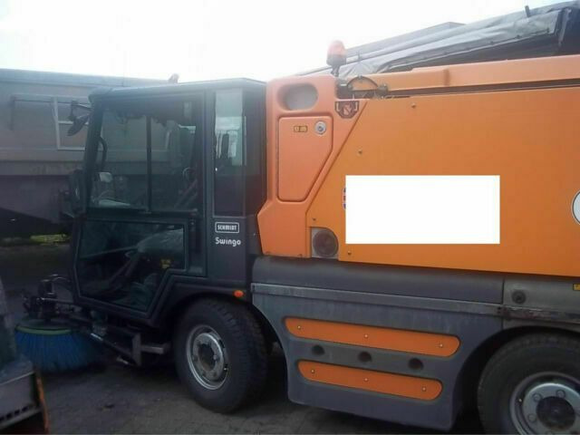Schmidt Compact 200 German Maschine - Kehrmaschine: das Bild 2 Schmidt Compact 200 German Maschine - Kehrmaschine: das Bild 2