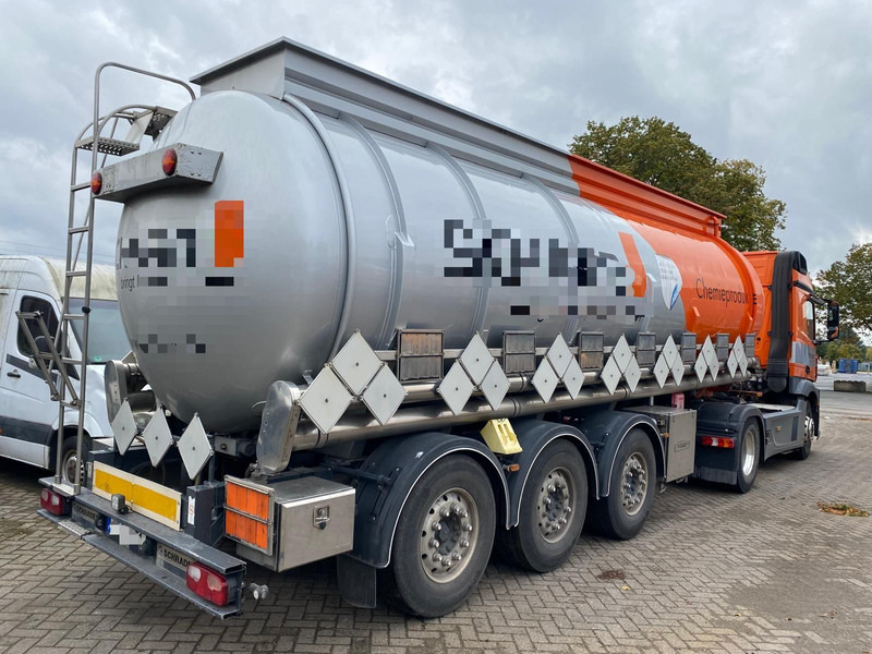 Schrader Chemie 7-Kammer - Tankauflieger: das Bild 2 Schrader Chemie 7-Kammer - Tankauflieger: das Bild 2