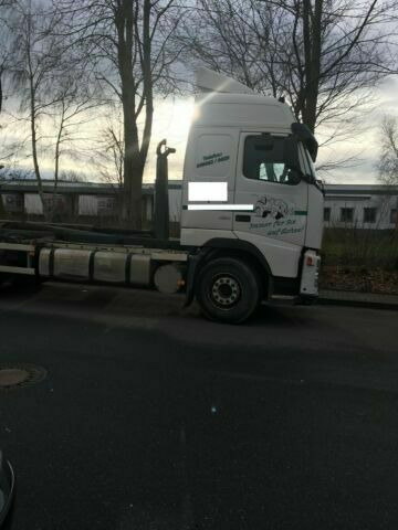 Volvo FH12-420 G.Haus 2xBett Klima Schaltgetriebe Reta - Abrollkipper: das Bild 5 Volvo FH12-420 G.Haus 2xBett Klima Schaltgetriebe Reta - Abrollkipper: das Bild 5