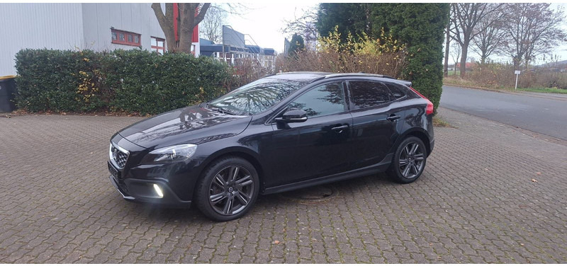 Volvo V40 Cross Country You! - PKW: das Bild 2 Volvo V40 Cross Country You! - PKW: das Bild 2