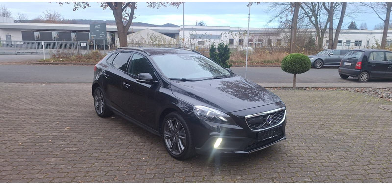 Volvo V40 Cross Country You! - PKW: das Bild 1 Volvo V40 Cross Country You! - PKW: das Bild 1