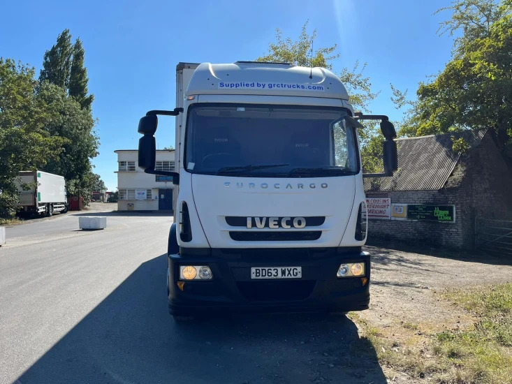Plane LKW 2013 Iveco Eurocargo Curtainsider: das Bild 30