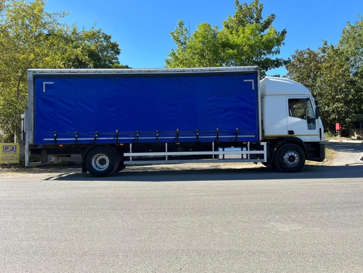 Plane LKW 2013 Iveco Eurocargo Curtainsider: das Bild 21