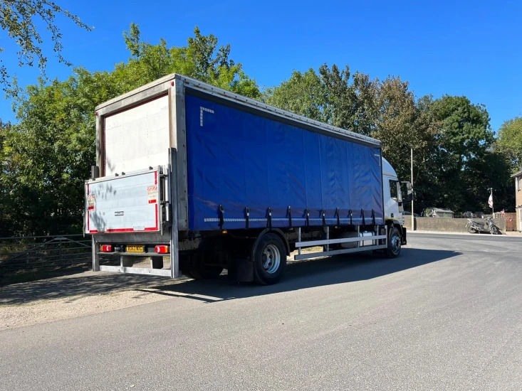 Plane LKW 2013 Iveco Eurocargo Curtainsider: das Bild 16