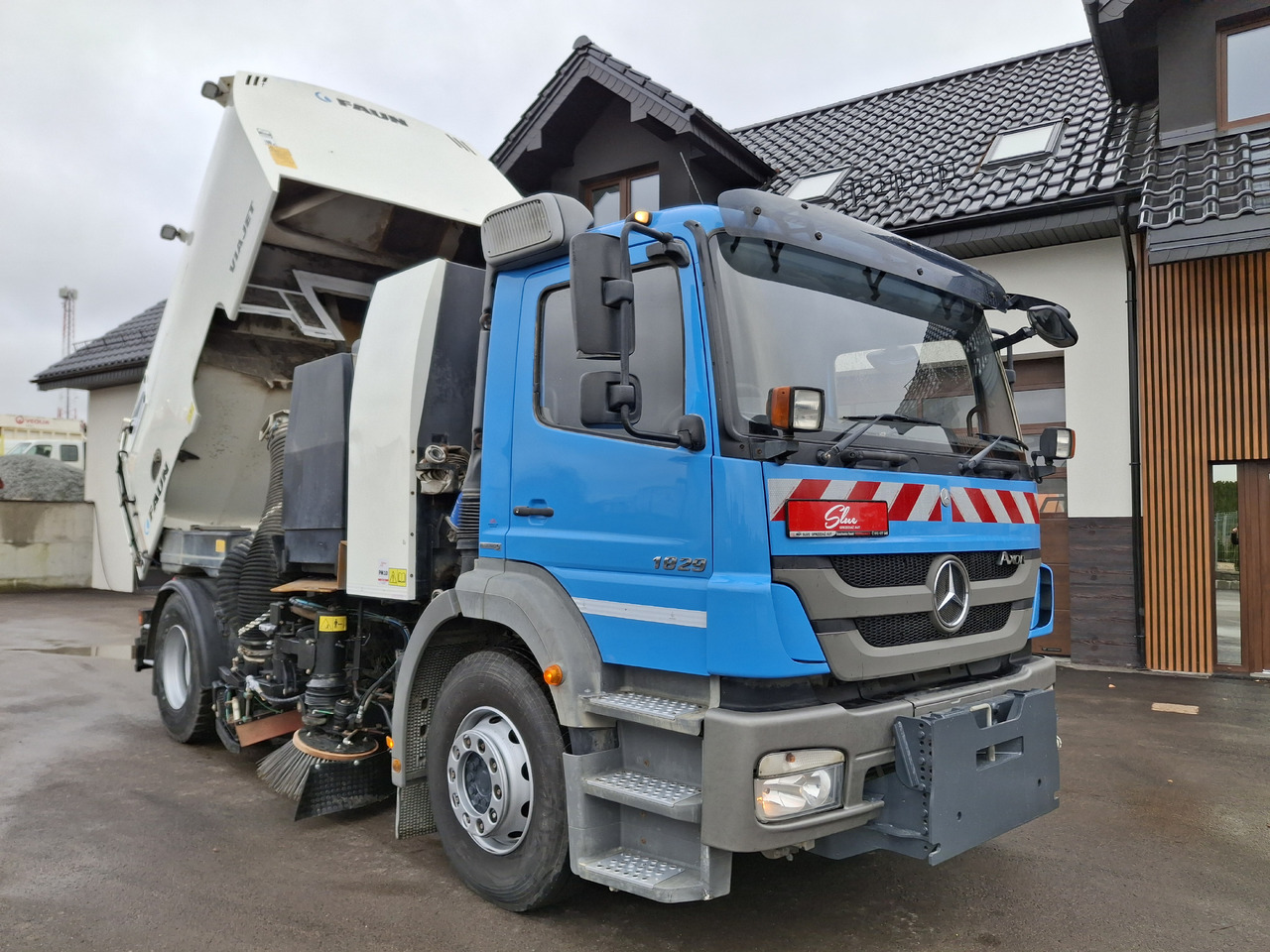 Mercedes-Benz Axor 1829 Zamiatarka Kehrmaschine FAUN Euro5 PM10 76 Tyś KM 2010 - Kehrmaschine: das Bild 5 Mercedes-Benz Axor 1829 Zamiatarka Kehrmaschine FAUN Euro5 PM10 76 Tyś KM 2010 - Kehrmaschine: das Bild 5