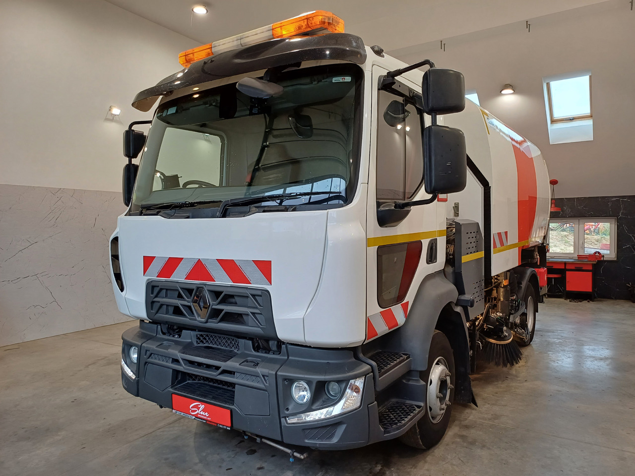 RENAULT D12 Zamiatarka Kehrmaschine 2 Motoren SEMAT Zoeller Szczotki L/R Euro 6 PM10 2017r - Kehrmaschine: das Bild 2 RENAULT D12 Zamiatarka Kehrmaschine 2 Motoren SEMAT Zoeller Szczotki L/R Euro 6 PM10 2017r - Kehrmaschine: das Bild 2
