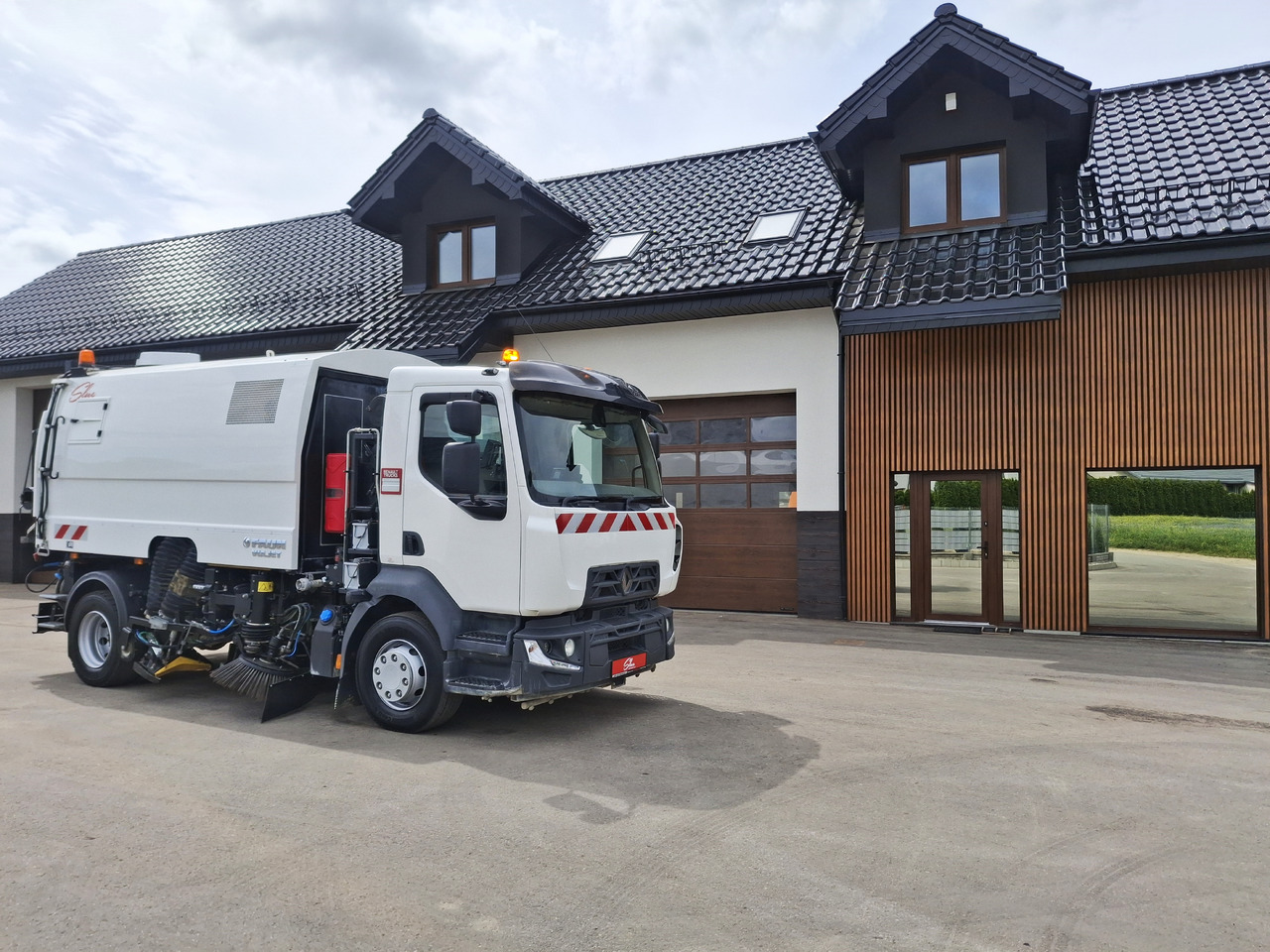 RENAULT D16 Zamiatarka Kehrmaschine FAUN Euro 6 PM10 Szczotki L/R Karcher Rura Do Liści 2 Motoren - Kehrmaschine: das Bild 1 RENAULT D16 Zamiatarka Kehrmaschine FAUN Euro 6 PM10 Szczotki L/R Karcher Rura Do Liści 2 Motoren - Kehrmaschine: das Bild 1
