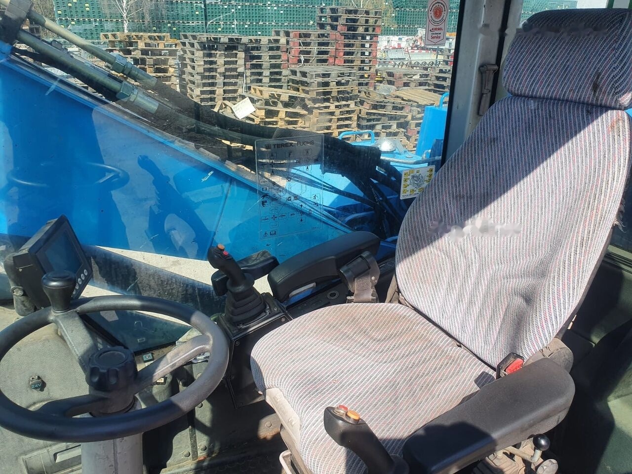 Umschlagbagger Fuchs MHL 320 D MZS: das Bild 12
