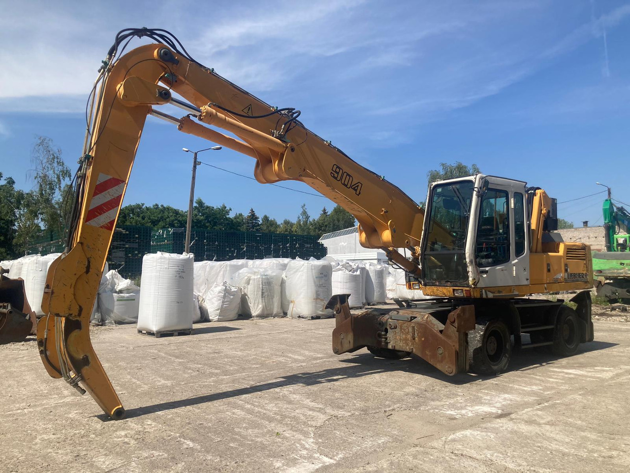 Liebherr A 904 Litronic - Umschlagbagger: das Bild 3 Liebherr A 904 Litronic - Umschlagbagger: das Bild 3