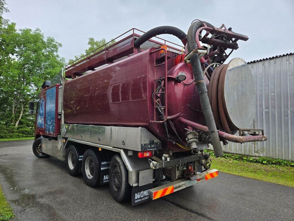 Volvo FH16 610 8X4 FICO ADR 9.9m³ + 11.8m³ - Saug-/ Spülfahrzeug: das Bild 2 Volvo FH16 610 8X4 FICO ADR 9.9m³ + 11.8m³ - Saug-/ Spülfahrzeug: das Bild 2