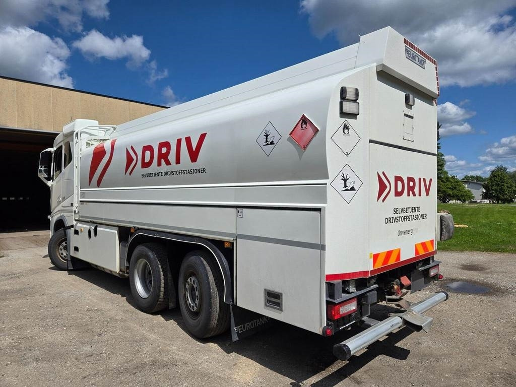 Volvo FH540 6x2 ADR - Tankwagen: das Bild 2 Volvo FH540 6x2 ADR - Tankwagen: das Bild 2