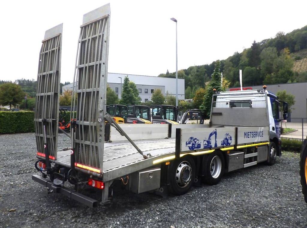Mercedes-Benz Antos 2533 L Maschinentransporter - Autotransporter LKW: das Bild 5 Mercedes-Benz Antos 2533 L Maschinentransporter - Autotransporter LKW: das Bild 5