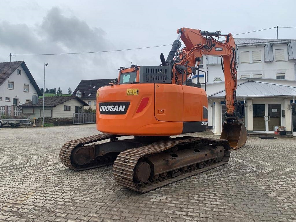 Doosan DX 235 LCR-5 - Kettenbagger: das Bild 5 Doosan DX 235 LCR-5 - Kettenbagger: das Bild 5