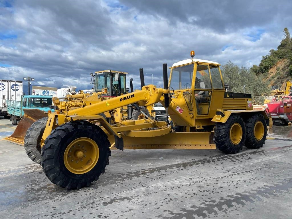 Faun F185C - Grader: das Bild 2 Faun F185C - Grader: das Bild 2