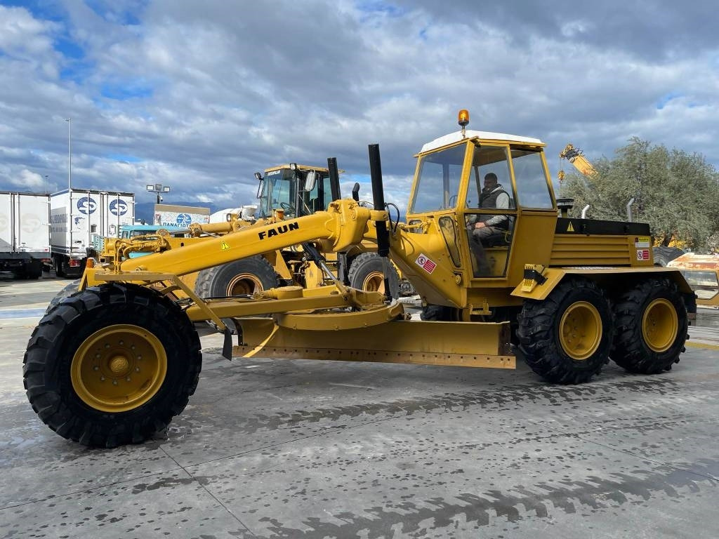 Faun F185C - Grader: das Bild 4 Faun F185C - Grader: das Bild 4