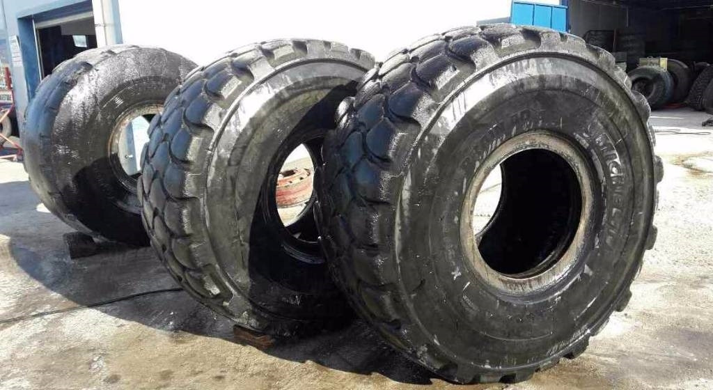 Michelin 29,5R25 X-SUPER TERRAIN /AD - Reifen: das Bild 1 Michelin 29,5R25 X-SUPER TERRAIN /AD - Reifen: das Bild 1