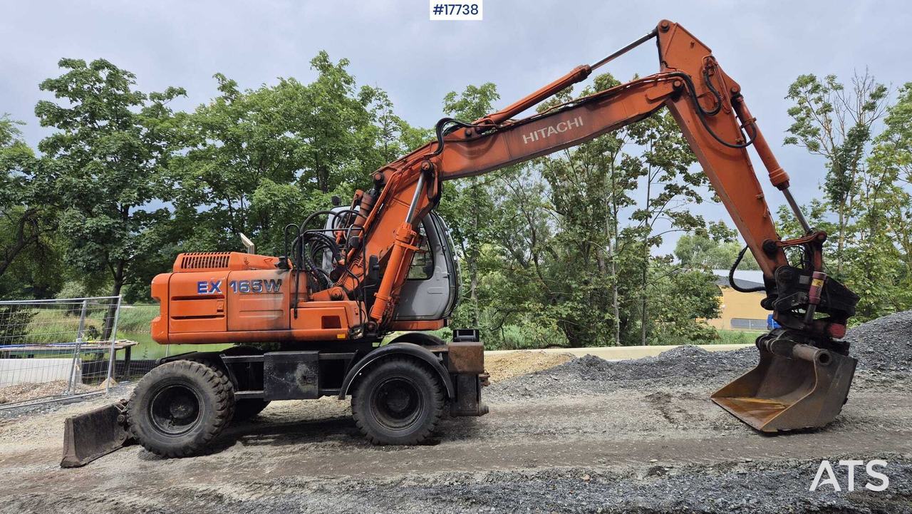 HITACHI EW 165W (2000) ROTOTILT Wheel Excavator - Mobilbagger: das Bild 2 HITACHI EW 165W (2000) ROTOTILT Wheel Excavator - Mobilbagger: das Bild 2