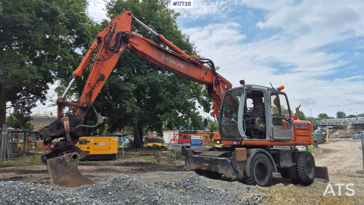 HITACHI EW 165W (2000) ROTOTILT Wheel Excavator - Mobilbagger: das Bild 3 HITACHI EW 165W (2000) ROTOTILT Wheel Excavator - Mobilbagger: das Bild 3