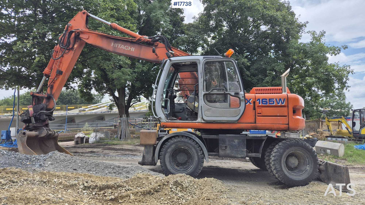 HITACHI EW 165W (2000) ROTOTILT Wheel Excavator - Mobilbagger: das Bild 4 HITACHI EW 165W (2000) ROTOTILT Wheel Excavator - Mobilbagger: das Bild 4