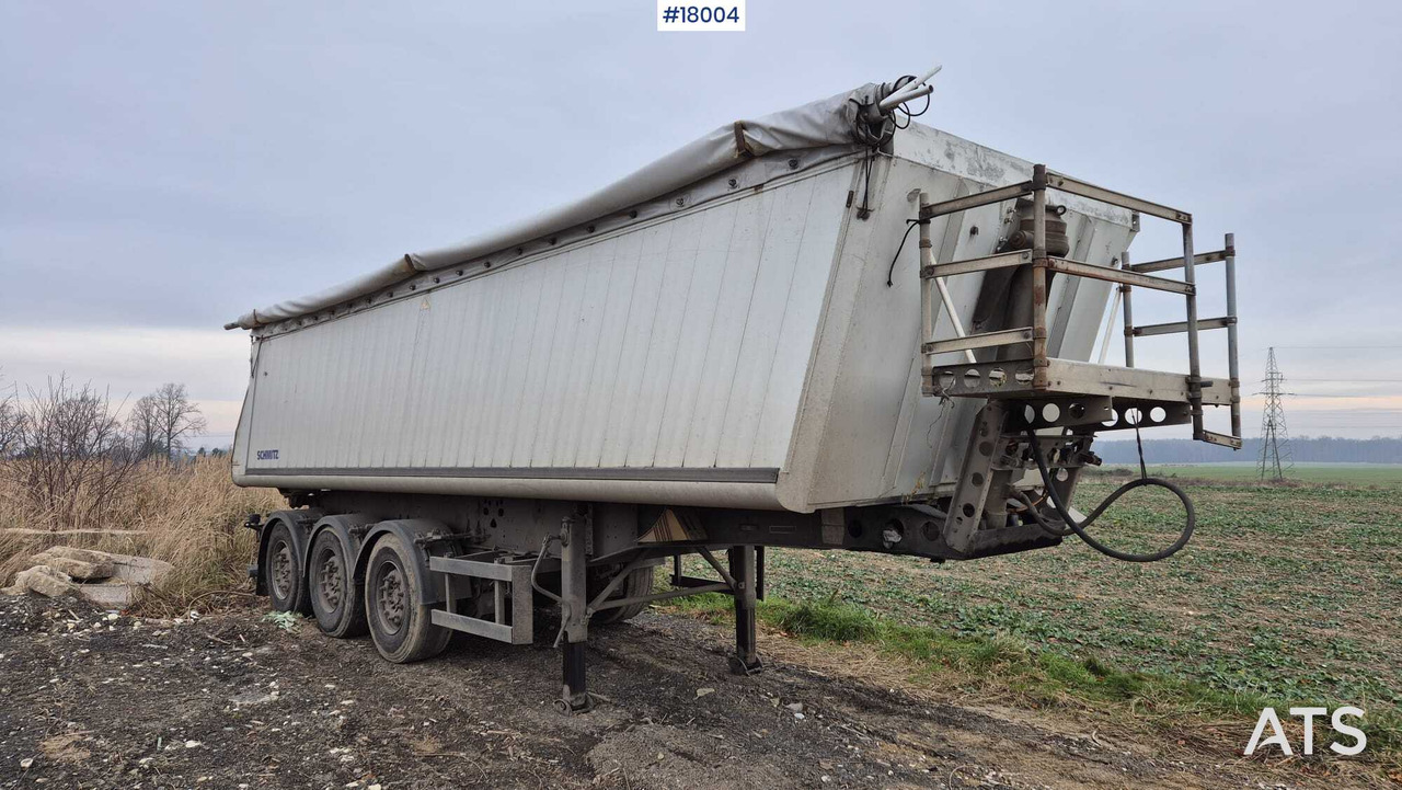 Semi-trailer truck, tipper SCHMITZ SKI 24 8.2 (2008) - Kipper Auflieger: das Bild 1 Semi-trailer truck, tipper SCHMITZ SKI 24 8.2 (2008) - Kipper Auflieger: das Bild 1