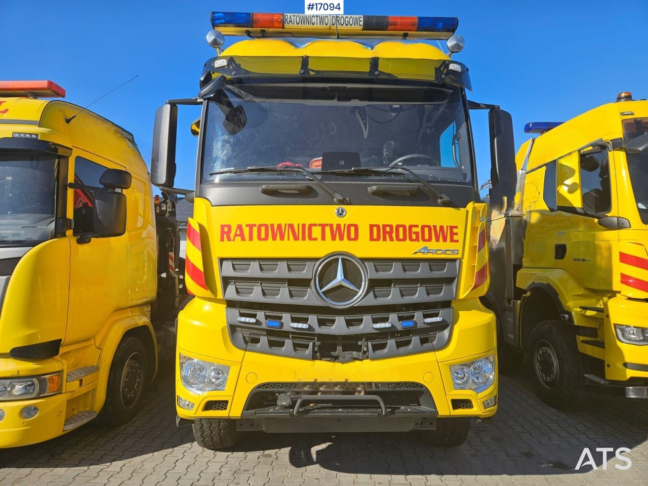 Specjalistyczny pojazd ratunkowy Mercedes Benz Arocs 4853 8x8 (2021) - Abschleppwagen: das Bild 3 Specjalistyczny pojazd ratunkowy Mercedes Benz Arocs 4853 8x8 (2021) - Abschleppwagen: das Bild 3