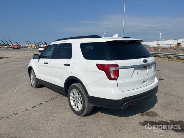 2015 Ford Explorer Base 3.5 4WD SUV - SUV/ Geländewagen: das Bild 2 2015 Ford Explorer Base 3.5 4WD SUV - SUV/ Geländewagen: das Bild 2