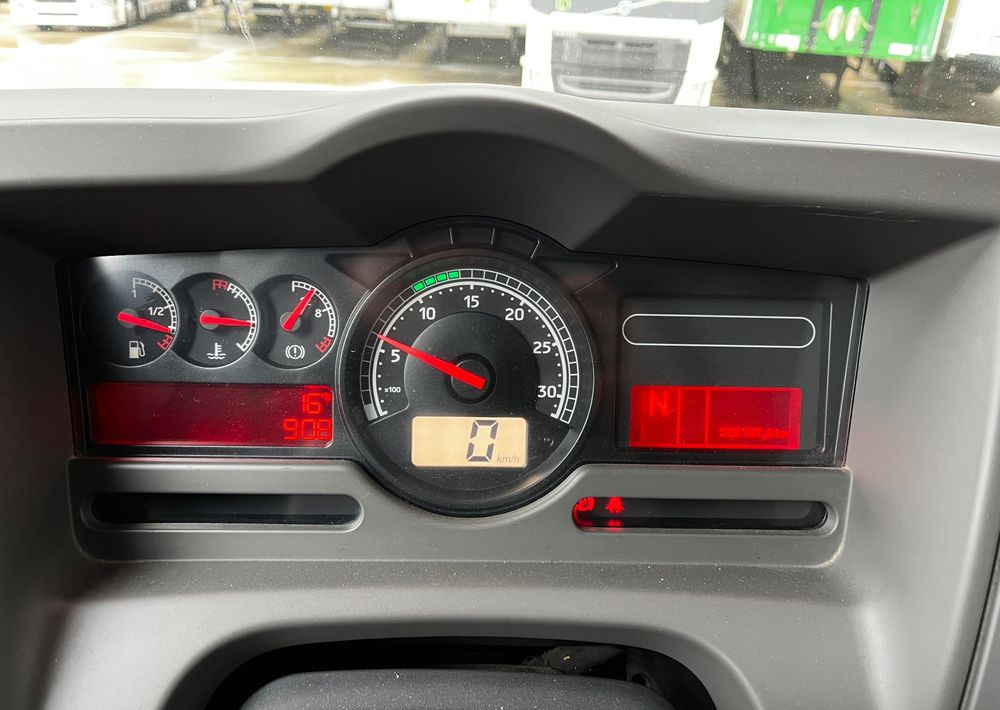 Renault Kerax 380 EEV // Skrzynia Burtowa // HIAB XS166 Hipro + Radio // Zwolnice // // - Pritsche LKW, Autokran: das Bild 5 Renault Kerax 380 EEV // Skrzynia Burtowa // HIAB XS166 Hipro + Radio // Zwolnice // // - Pritsche LKW, Autokran: das Bild 5