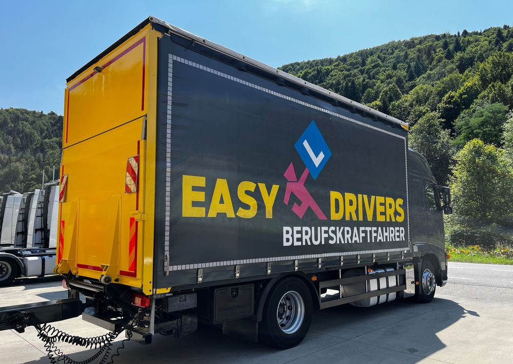 Volvo FH 420 4x2 // Zestaw + przyczepa Schwarzmuller // Jak Nowy // Niski przebieg // Automat // Idealny !!! - Plane LKW: das Bild 5 Volvo FH 420 4x2 // Zestaw + przyczepa Schwarzmuller // Jak Nowy // Niski przebieg // Automat // Idealny !!! - Plane LKW: das Bild 5