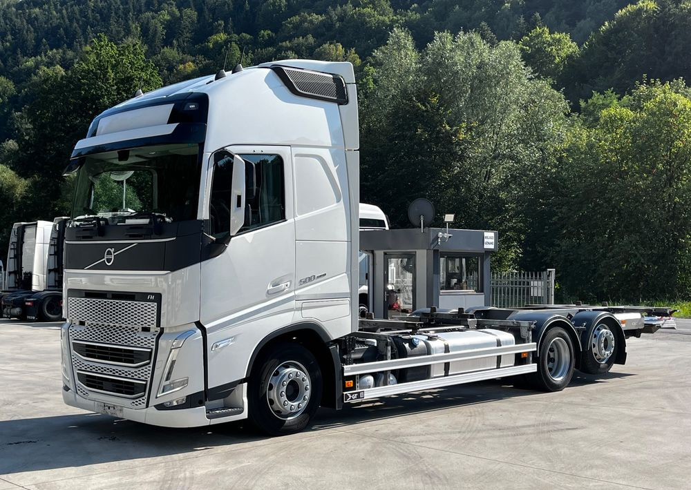 Volvo FH500 BDF 6x2 // Dolny zaczep // Euro 6 motor ! // New Face // XXL Cab // - Fahrgestell LKW: das Bild 1 Volvo FH500 BDF 6x2 // Dolny zaczep // Euro 6 motor ! // New Face // XXL Cab // - Fahrgestell LKW: das Bild 1