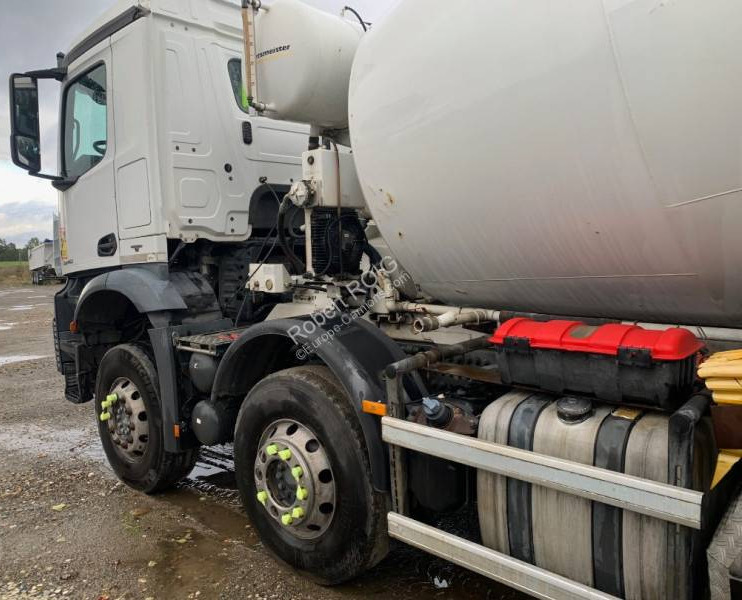 Mercedes Arocs 3240 - Leasing Mercedes Arocs 3240: das Bild 8