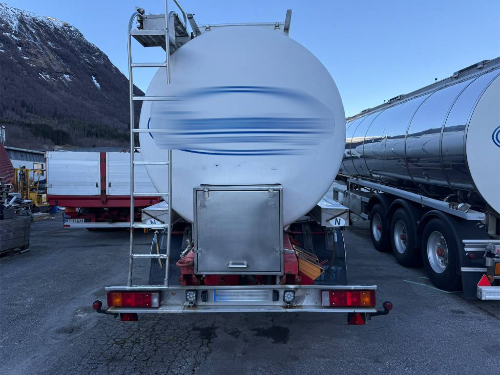 Annet Schrader tank trailer 32 m2 - Tankauflieger: das Bild 3 Annet Schrader tank trailer 32 m2 - Tankauflieger: das Bild 3