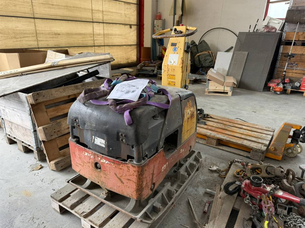Dynapac LH 700 - Rüttelplatte: das Bild 2 Dynapac LH 700 - Rüttelplatte: das Bild 2