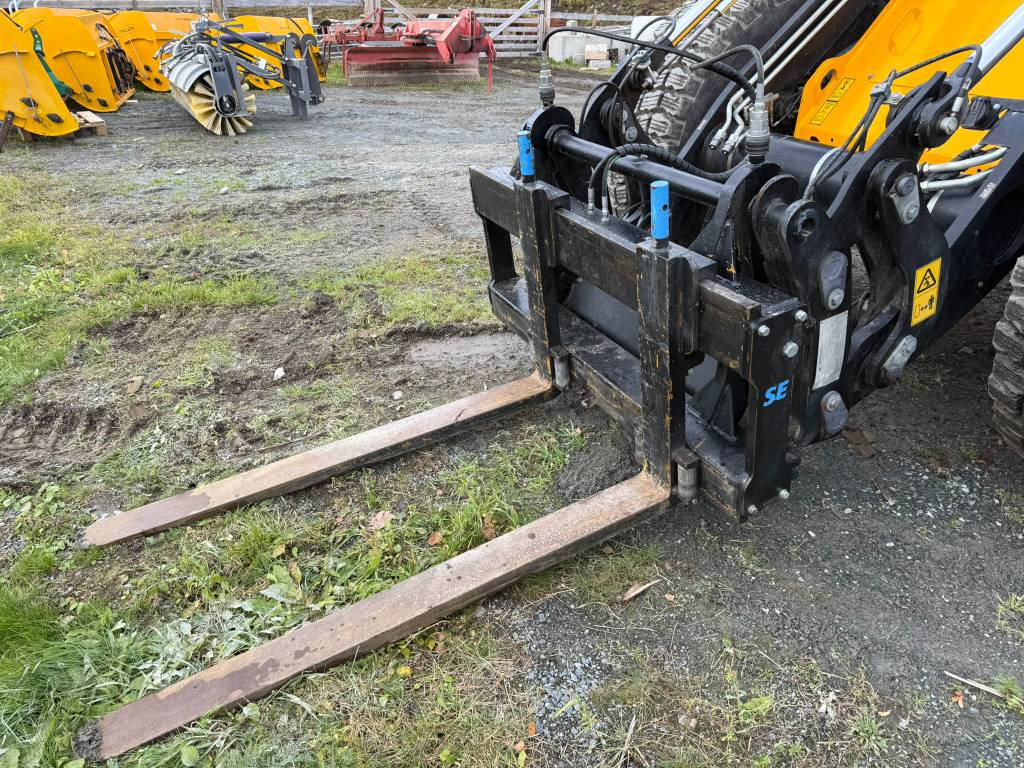 JCB 419 S S5 + REDSKAPER / ATTACHEMENT - Radlader: das Bild 3 JCB 419 S S5 + REDSKAPER / ATTACHEMENT - Radlader: das Bild 3
