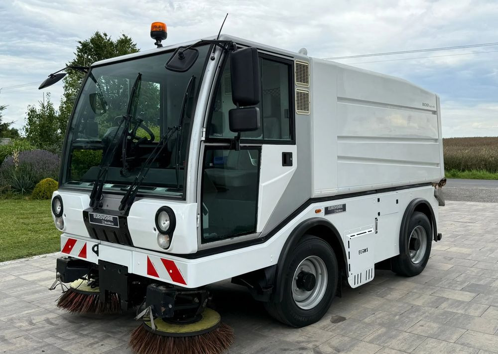 Inny Bucher Citycat 5000 - Müllwagen: das Bild 3 Inny Bucher Citycat 5000 - Müllwagen: das Bild 3