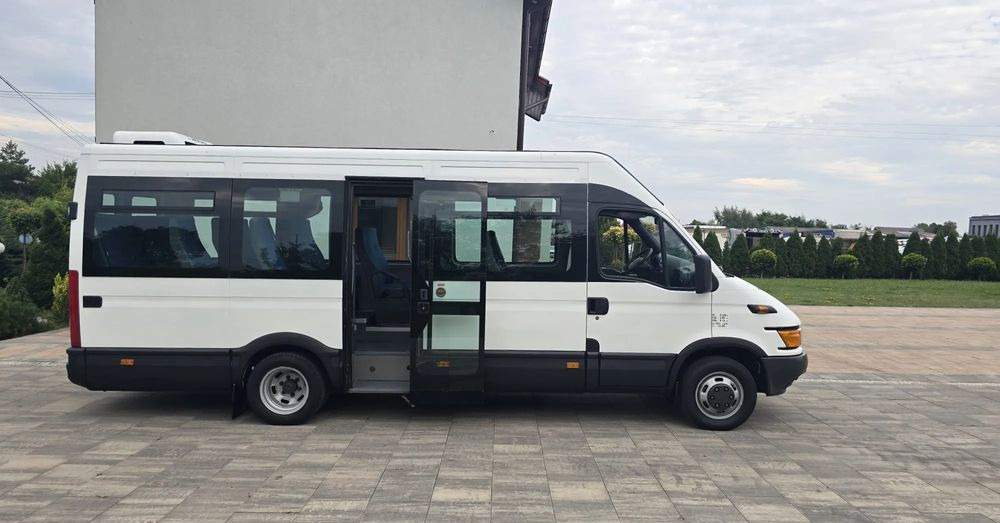Iveco 50c15 - Kleinbus, Personentransporter: das Bild 5 Iveco 50c15 - Kleinbus, Personentransporter: das Bild 5