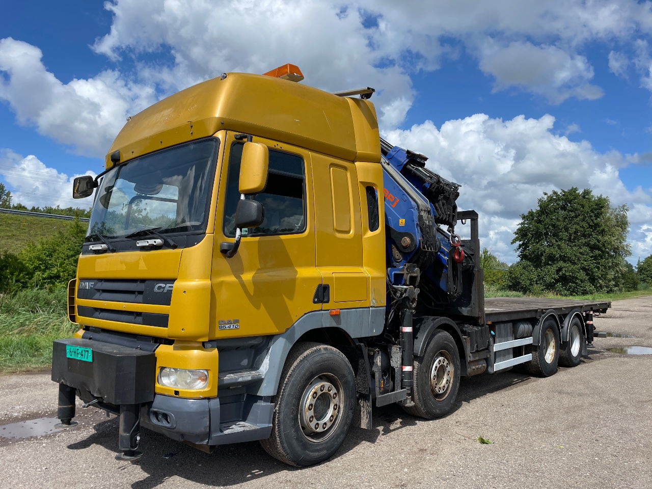 DAF CF 85.410 PM 80 crane laadkraan met jib en frontstempels - Autokran: das Bild 3 DAF CF 85.410 PM 80 crane laadkraan met jib en frontstempels - Autokran: das Bild 3