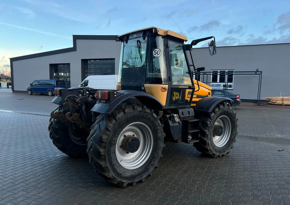 JCB FASTRAC 2135 - Traktor: das Bild 4 JCB FASTRAC 2135 - Traktor: das Bild 4