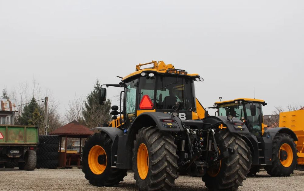 JCB FASTRAC 4190 - Traktor: das Bild 3 JCB FASTRAC 4190 - Traktor: das Bild 3