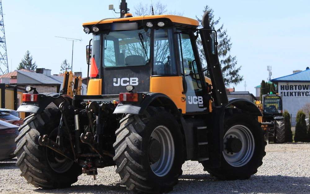 JCB Fastrac 3200 - Traktor: das Bild 4 JCB Fastrac 3200 - Traktor: das Bild 4