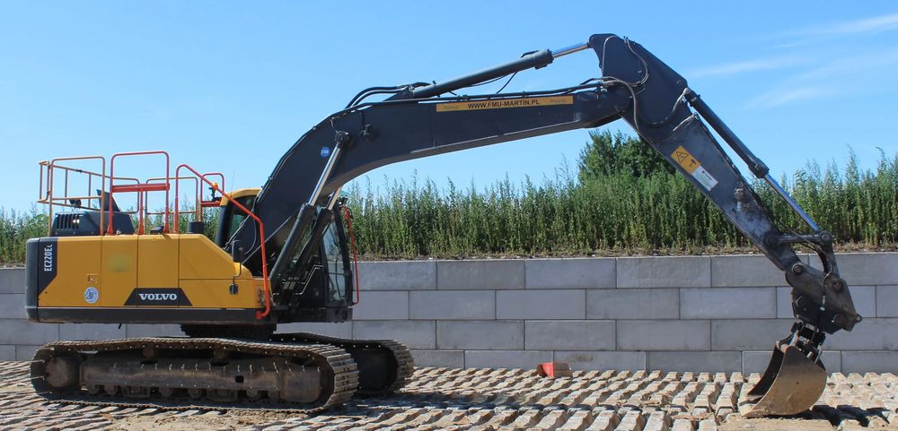 Volvo EC220EL - Kettenbagger: das Bild 1 Volvo EC220EL - Kettenbagger: das Bild 1