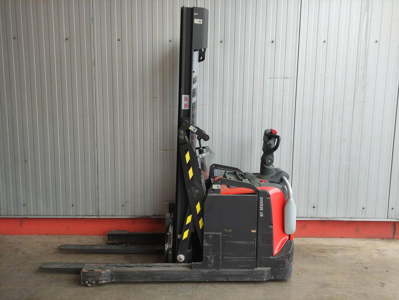 BT SPE120 XR - Schubmaststapler: das Bild 1 BT SPE120 XR - Schubmaststapler: das Bild 1