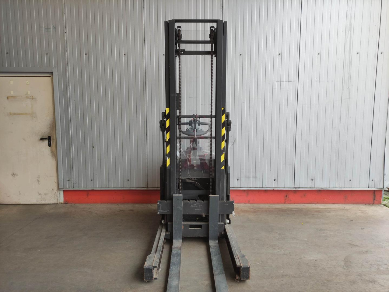 BT SPE120 XR - Schubmaststapler: das Bild 3 BT SPE120 XR - Schubmaststapler: das Bild 3